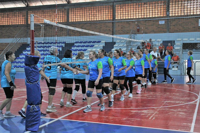 Quase 70 idosos de Blumenau competem nos Jogos da Terceira Idade em Joinville