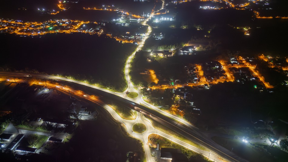 Região Norte recebe modernização e ampliação da iluminação pública em Blumenau