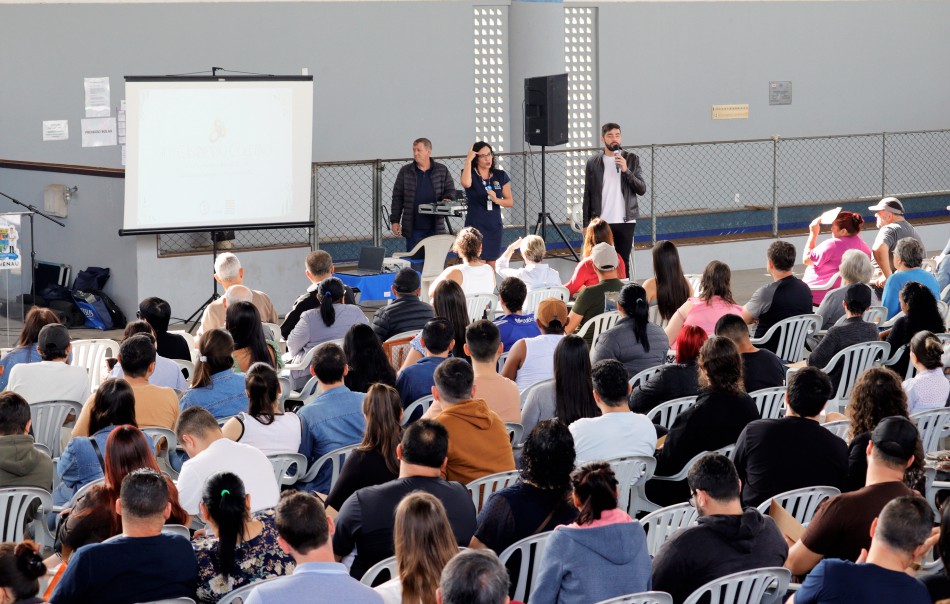 Encontro repassa últimos detalhes aos 250 casais do Casamento Coletivo de 2025