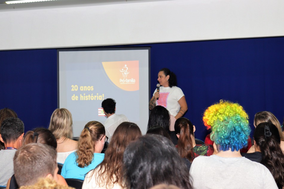 Pró-Família realiza recepção de professores e prepara início das atividades para 2025