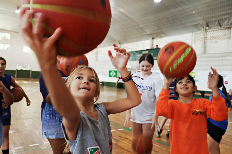Crianças e adolescentes já podem se inscrever no Programa de Iniciação Esportiva