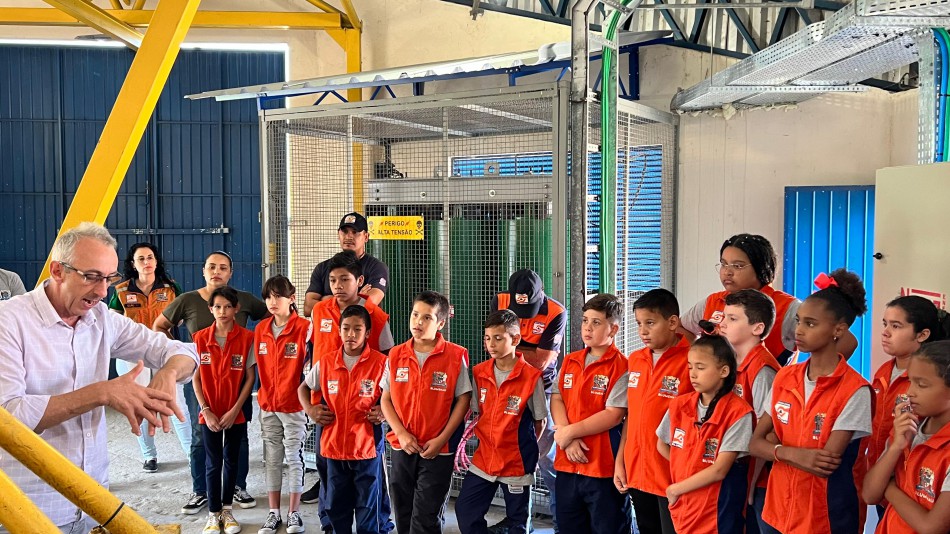Agentes Mirins de Defesa Civil visitam diques de contenção da Fortaleza e Santa Clara