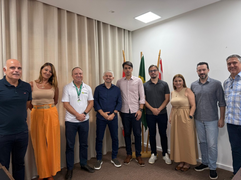 Prefeito se reúne com Observatório Social de Blumenau