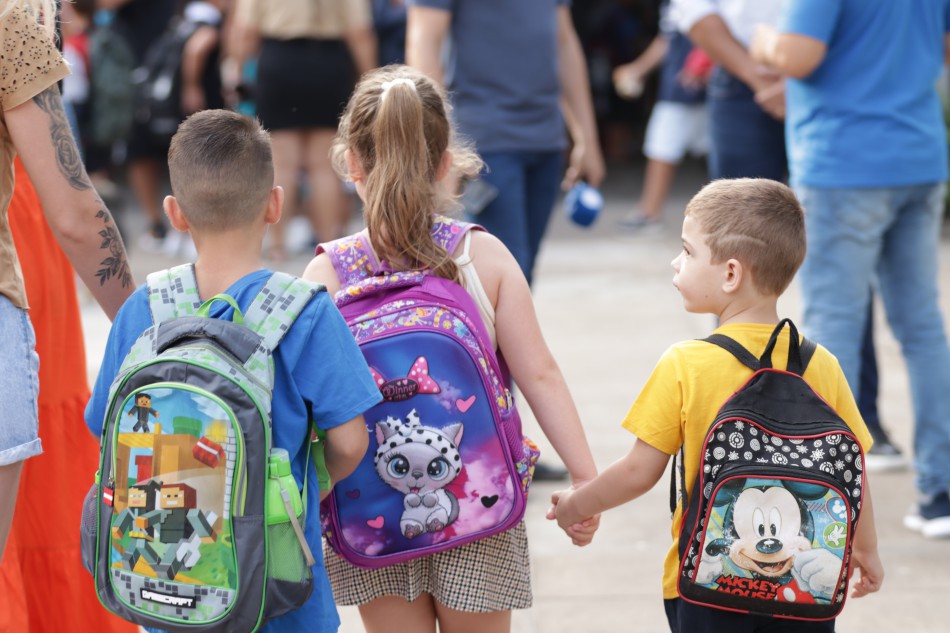CEIs e escolas municipais retomam as aulas na segunda-feira, dia 4