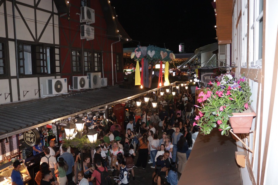 Chega ao fim a 39ª Oktoberfest de Blumenau