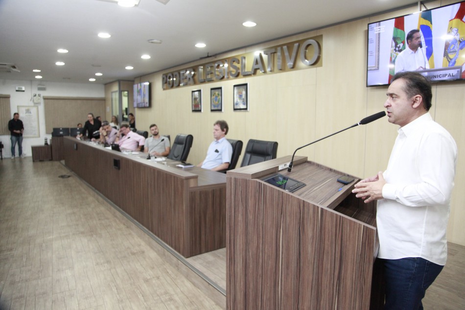 Samae responde questionamentos e apresenta projetos para o sistema de água de Blumenau durante audiência pública