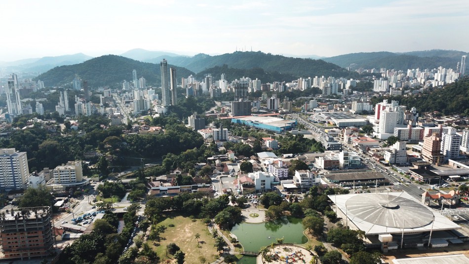 Saldo de empregos volta a crescer em Blumenau no mês de janeiro