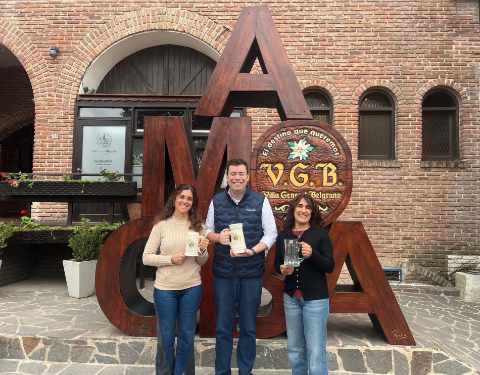 Diretor do Parque Vila Germânica visita cidade argentina da primeira Oktoberfest das Américas